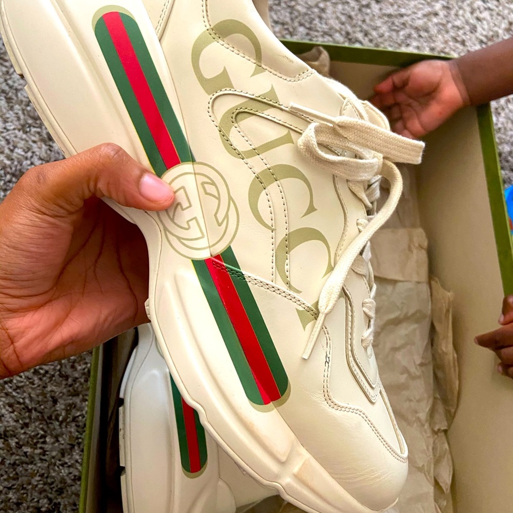 MEN GUCCI SHOES